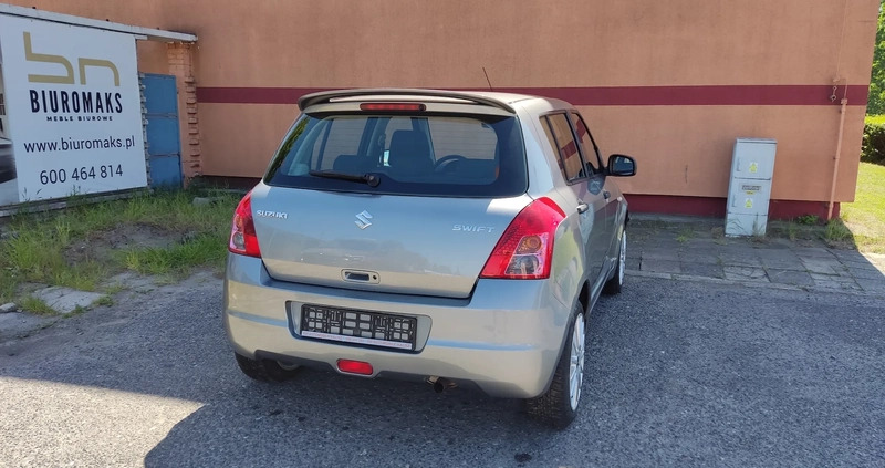 Suzuki Swift cena 14900 przebieg: 150000, rok produkcji 2009 z Lidzbark małe 277